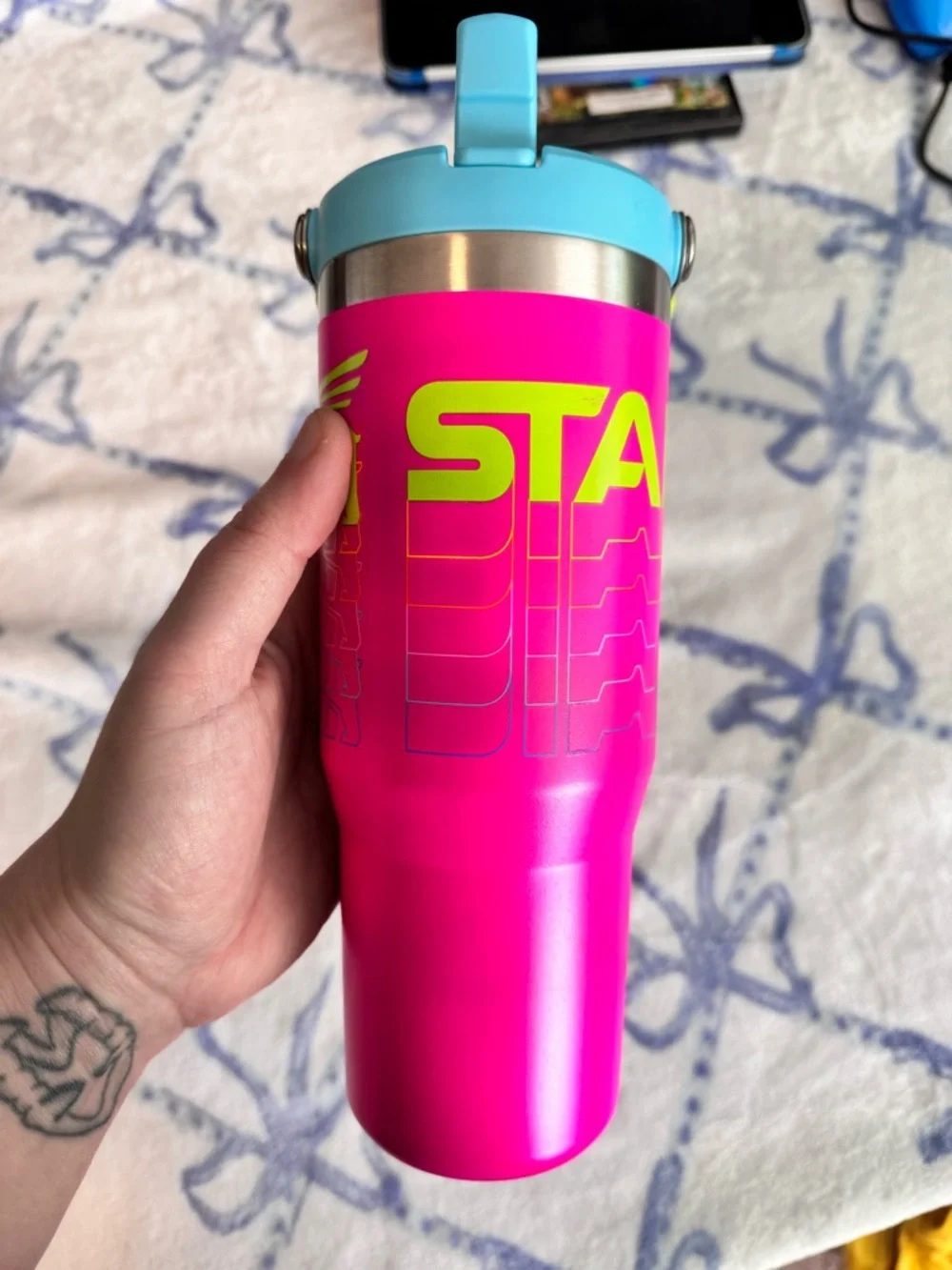 Stanley IceFlow Flip Staw Neon Pink Water Bottle - Picture 5 of 8